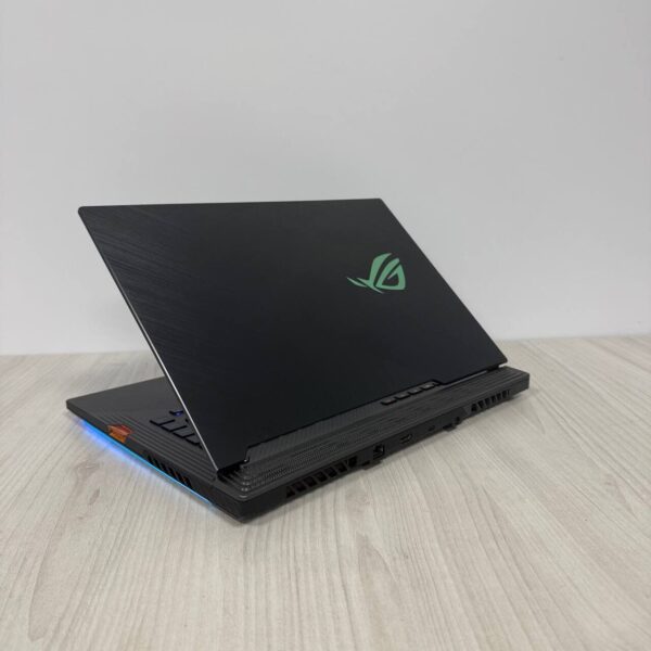 Ігровий ноутбук Asus ROG Strix SCAR III G531GW / 15.6" (1920x1080) IPS / Intel Core i7-9750H (6 (12) ядра по 2.6 - 4.5 GHz) / 16 GB DDR4 / 1000 GB SSD NVMe / nVidia GeForce RTX 2070, 8 GB GDDR6, 256-bit - Зображення 6