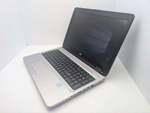 Ноутбук HP ProBook 650 G2 / 15.6" (1920x1080) IPS / Intel Core i3-6100U (2 (4) ядра по 2.3 GHz) / 8 GB DDR4 / 240 GB SSD / Intel HD Graphics 520 / WebCam / DVD-ROM - Зображення 6