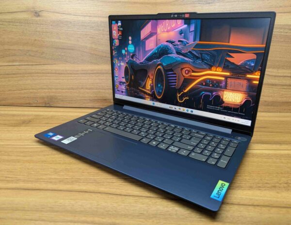Ультрабук Б-клас Lenovo IdeaPad Slim3 15IRU9 / 15.6" (1920x1080) IPS / Intel Core 5-120U (10 (12) ядер по 1.4 - 5.0 GHz) / 16 GB DDR5 / 1000 GB SSD / Intel Graphics / WebCam / Windows 11 - Зображення 6
