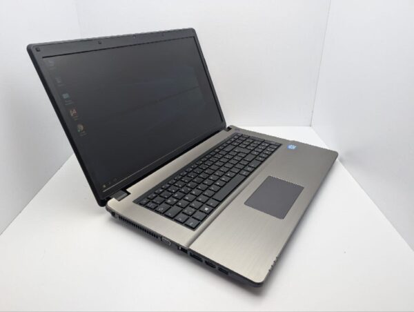 Ноутбук Terra Mobile 1749 / 17.3" (1600x900) TN / Intel Core i5-4200M (2 (4) ядра по 2.5 - 3.1 GHz) / 8 GB DDR3 / 1000 GB HDD / Intel HD Graphic 4600 / WebCam / DVD-ROM - Зображення 6