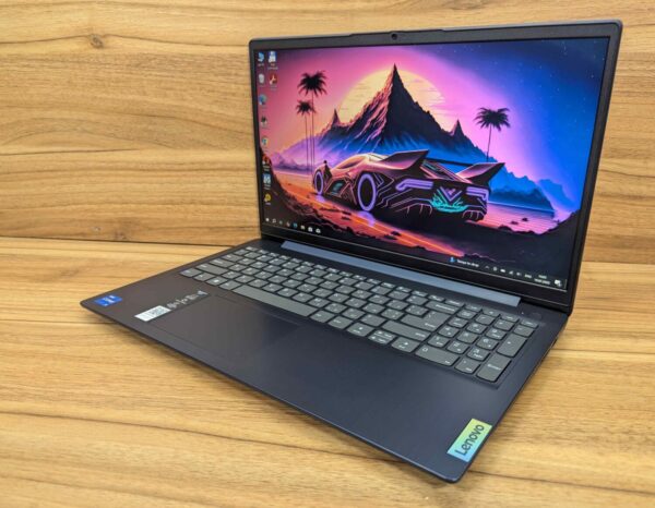 Ультрабук Lenovo IdeaPad 3 15ITL6 / 15.6" (1920x1080) IPS Touch / Intel Core i5-1155G7 (4 (8) ядра по 2.5 - 4.5 GHz) / 16 GB DDR4 / 512 GB SSD / Intel Iris Xe Graphics / WebCam / Windows 10 - Зображення 5