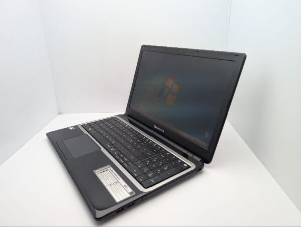 Ноутбук Packard Bell EasyNote TE69KB / 15.6" (1366x768) TN / AMD E1-2500 (2 ядра по 1.4 GHz) / 6 GB DDR3 / 320 GB HDD / Intel HD Graphics / WebCam / АКБ не тримає - Зображення 6
