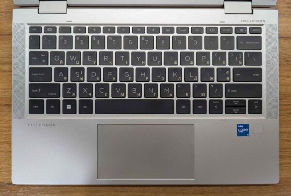 Ультрабук HP EliteBook x360 830 G8 / 13.3" (1920x1080) IPS Touch / Intel Core i5-1145G7 (4 (8) ядра по 2.6 - 4.4 GHz) / 16 GB DDR4 / 512 GB SSD / Intel Iris Xe Graphics / WebCam / TouchID / Windows 11 - Зображення 3
