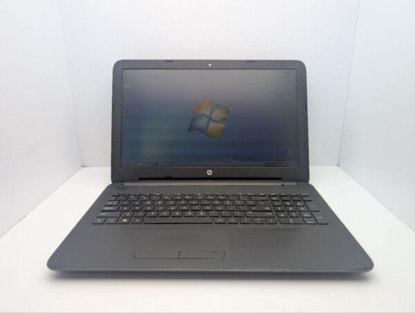 Ноутбук HP 255 G4 / 15.6" (1366x768) TN / AMD E1-6015 (2 ядра по 1.4 GHz) / 8 GB DDR3 / 320 GB HDD / AMD Radeon R2 Graphics / WebCam / DVD-ROM - Зображення 3