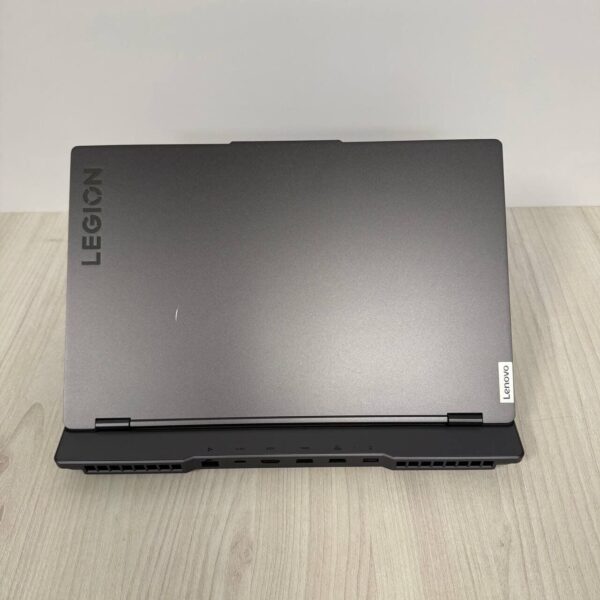 Ігровий ноутбук Б-клас Lenovo Legion 5 15ARH7H / 15.6" (1920x1080) IPS / AMD Ryzen 7 6800H (8 (16 ядер по 3.2 - 4.7 GHz) / 16 GB DDR5 / 512 GB SSD NVMe / nVidia GeForce RTX 3060, 6 GB GDDR6, 192-bit / WebCam - Зображення 3