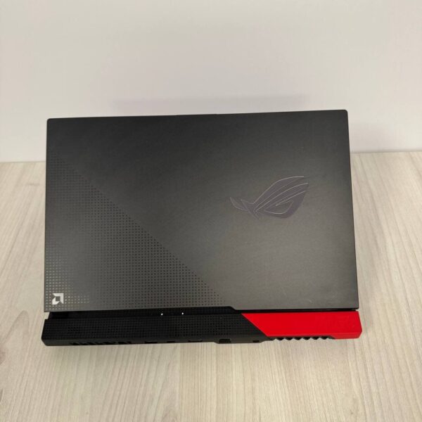 Ігровий ноутбук Asus ROG Strix G15 Advantage Edition G513QY / 15.6" (1920x1080) IPS / AMD Ryzen 9 5900HX (8 (16) ядер по 3.3 - 4.6 GHz) / 16 GB DDR4 / 512 GB SSD NVMe / AMD Radeon RX 6800M, 12 GB GDDR6, 192-bit - Зображення 3