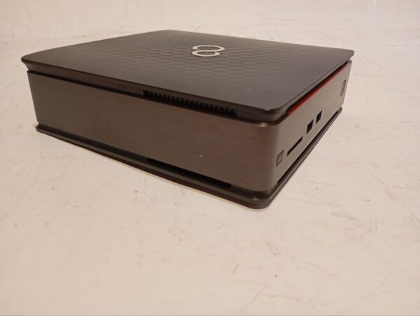 Неттоп Fujitsu Esprimo Q520 USFF / Intel Core i5-4590T (4 ядра по 2.0 - 3.0 GHz) / 8 GB DDR3 / 240 GB SSD / Intel HD Graphics 4600 - Зображення 3