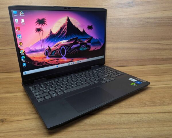 Ігровий ноутбук Б-клас Lenovo IdeaPad Gaming 3 15IAH7 / 15.6" (1920x1080) IPS / Intel Core i5-12450H (8 (12) ядер по 3.3 - 4.4 GHz) / 16 GB DDR4 / 512 GB SSD / nVidia GeForce RTX 3050, 4 GB GDDR6, 128-bit / WebCam / Windows 11 - Зображення 4