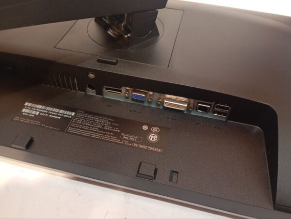 Комплект ПК: HP ProDesk 600 G1 SFF / Intel Core i5-4670 (4 ядра по 3.4 - 3.8 GHz) / 8 GB DDR3 / 120 GB SSD / Intel HD Graphics 4600 / DVD-RW + Монітор Dell Professional P2213t / 22" (1680x1050) TN / 1x DP, 1x DVI, 1x VGA, 3x USB 2.0 - Зображення 8
