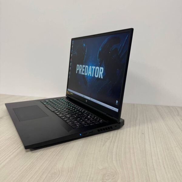Ігровий ноутбук Acer Predator Helios 18 PH18-71 / 18" (1920x1200) IPS / Intel Core i7-13700HX (16 (24) ядер по 3.7 - 5.0 GHz) / 16 GB DDR5 / 1000 GB SSD NVMe / nVidia GeForce RTX 4060, 8 GB GDDR6, 128-bit / WebCam - Зображення 5