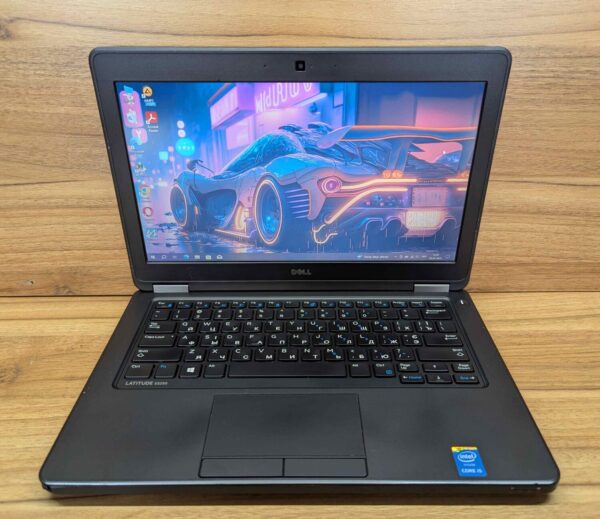 Нетбук Б-клас Dell Latitude E5250 / 12.5" (1366x768) TN / Intel Core i5-4210U (2 (4) ядра по 1.7 - 2.7 GHz) / 8 GB DDR3 / 240 GB SSD / Intel HD Graphics 4400 / WebCam / Windows 10 - Зображення 2