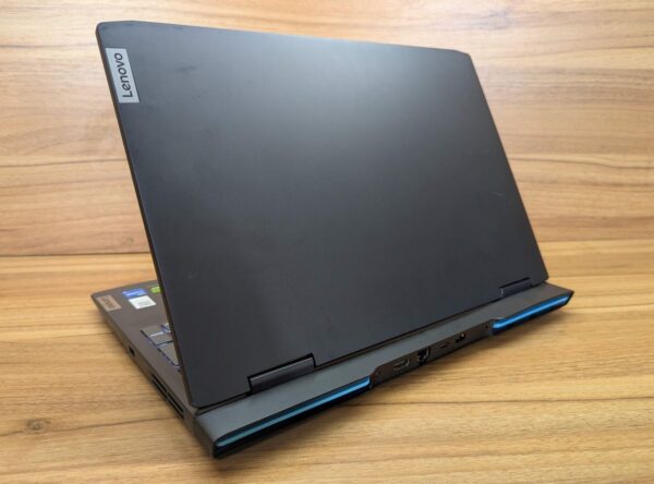 Ігровий ноутбук Б-клас Lenovo IdeaPad Gaming 3 15IAH7 / 15.6" (1920x1080) IPS / Intel Core i5-12450H (8 (12) ядер по 3.3 - 4.4 GHz) / 16 GB DDR4 / 512 GB SSD / nVidia GeForce RTX 3050, 4 GB GDDR6, 128-bit / WebCam / Windows 11 - Зображення 7