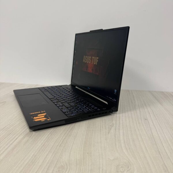 Ігровий ноутбук Б-клас Asus TUF Gaming Advantage A16 FA617NS / 16" (1920x1200) IPS / AMD Ryzen 7 7735HS (8 (16) ядер по 3.2 - 4.75 GHz) / 16 GB DDR5 / 512 GB SSD NVMe / AMD Radeon RX 7600S, 8 GB GDDR6, 128-bit / WebCam - Зображення 5