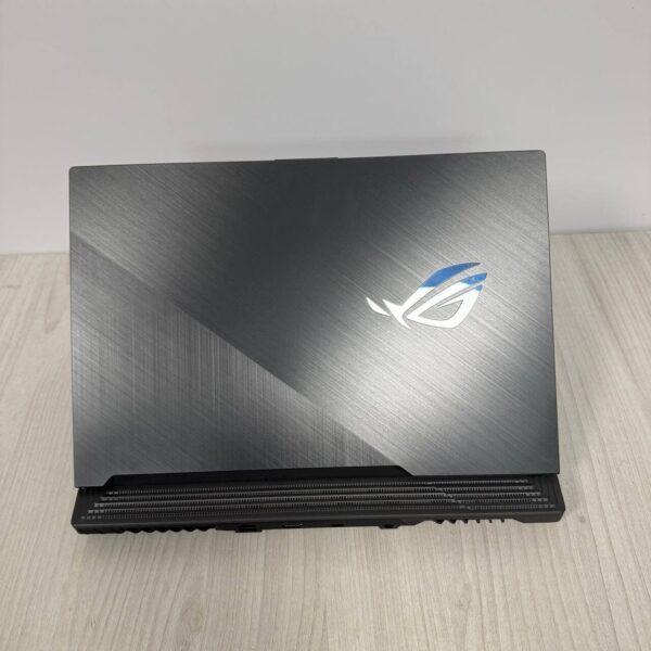 Ігровий ноутбук Asus ROG Strix SCAR III G531GW / 15.6" (1920x1080) IPS / Intel Core i7-9750H (6 (12) ядра по 2.6 - 4.5 GHz) / 16 GB DDR4 / 1000 GB SSD NVMe / nVidia GeForce RTX 2070, 8 GB GDDR6, 256-bit - Зображення 3