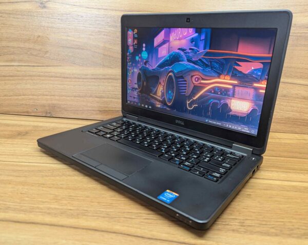 Нетбук Б-клас Dell Latitude E5250 / 12.5" (1366x768) TN / Intel Core i5-4210U (2 (4) ядра по 1.7 - 2.7 GHz) / 8 GB DDR3 / 240 GB SSD / Intel HD Graphics 4400 / WebCam / Windows 10 - Зображення 5