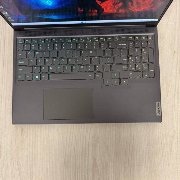 Ігровий ноутбук Lenovo Legion Slim 5 16APH8 / 16" (2560x1600) IPS / AMD Ryzen 7 7840HS (8 (16) ядер по 3.8 - 5.1 GHz) / 16 GB DDR5 / 512 GB SSD NVMe / nVidia GeForce RTX 4060, 8 GB GDDR6, 128-bit / WebCam - Зображення 7
