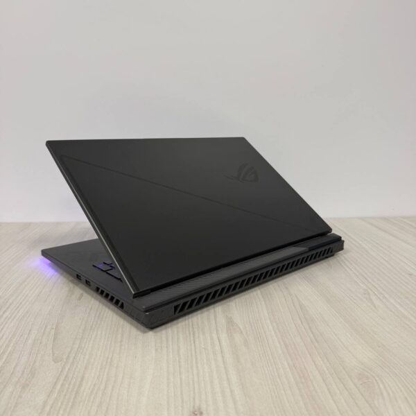 Ігровий ноутбук Asus ROG Strix G18 G814JV / 18" (2560x1600) IPS / Intel Core i7-13650HX (14 (20) ядра по 2.6 - 4.9 GHz) / 16 GB DDR5 / 256 GB SSD + 512 GB SSD / nVidia GeForce RTX 4060, 8 GB GDDR6, 128-bit / WebCam - Зображення 6