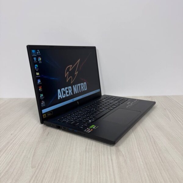 Ігровий ноутбук Acer Nitro V15 ANV15-41 / 15.6" (1920x1080) IPS / AMD Ryzen 7 7735HS (8 (16) ядер по 3.2 - 4.75 GHz) / 16 GB DDR5 / 512 GB SSD NVMe / nVidia GeForce RTX 4050, 6 GB GDDR6, 96-bit / WebCam - Зображення 4