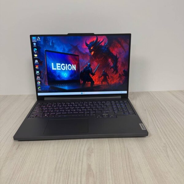 Ігровий ноутбук Lenovo Legion Slim 5 16APH8 / 16" (2560x1600) IPS / AMD Ryzen 7 7840HS (8 (16) ядер по 3.8 - 5.1 GHz) / 16 GB DDR5 / 512 GB SSD NVMe / nVidia GeForce RTX 4060, 8 GB GDDR6, 128-bit / WebCam - Зображення 2