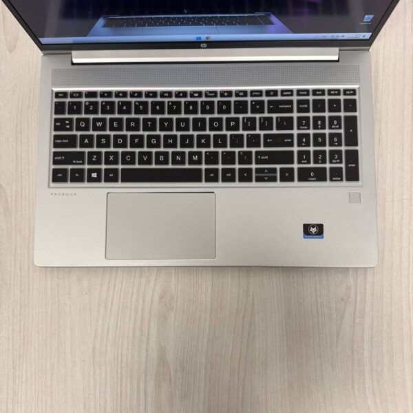Ультрабук HP ProBook 455 G9 / 15.6" (1920x1080) IPS / AMD Ryzen 7 5825U (8 (16) ядер по 2.0 - 4.5 GHz) / 8 GB DDR4 / 256 GB SSD NVMe / AMD Radeon RX Vega 8 Graphics / WebCam - Зображення 7