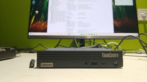 Неттоп Lenovo ThinkCentre M70q USFF / Intel Core i5-10400T (6 (12) ядер по 2.0 - 3.6 GHz) / 16 GB DDR4 / 256 GB SSD / Intel HD Graphics 630 / Win 11 Pro - Зображення 5