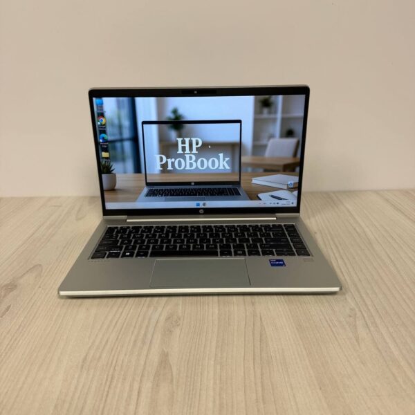 Ультрабук HP ProBook 440 G10 / 14" (1920x1080) IPS / Intel Core i7-1355U (10 (12) ядер по 1.7 - 5.0 GHz) / 16 GB DDR5 / 256 GB SSD NVMe / Intel Iris Xe Graphics / WebCam - Зображення 2