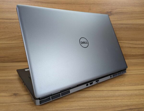 Мобільна робоча станція Б-клас Dell Precision 7750 / 17.3" (1920x1080) IPS / Intel Core i7-10850H (6 (12) ядер по 2.7 - 5.1 GHz) / 32 GB DDR4 / 512 GB SSD / nVidia Quadro RTX 5000, 16 GB GDDR6, 256-bit / WebCam / Windows 10 - Зображення 7