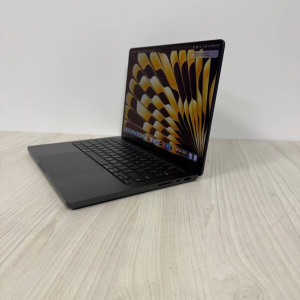 Ультрабук Б-клас Apple MacBook Pro 14 A3112 (2024) / 14.2" (3024x1964) IPS / Apple M4 (10 ядер по 2.85 - 4.5 GHz) / 16 GB DDR5 / 500 GB SSD NVMe / Apple M4 Graphics / WebCam / MacOS - Зображення 5