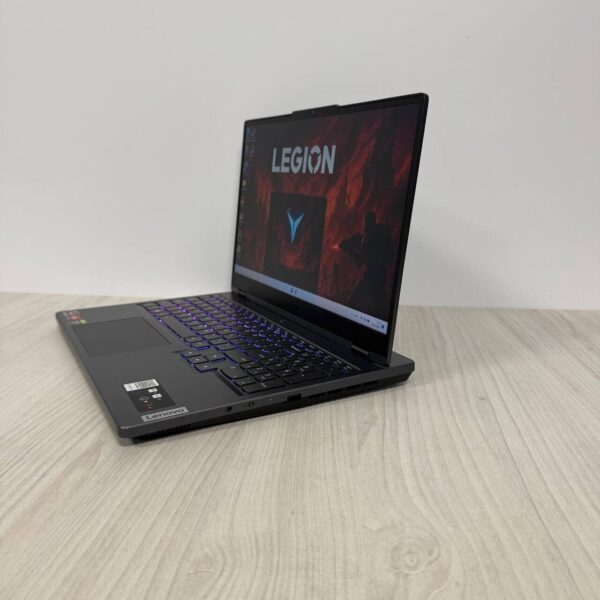 Ігровий ноутбук Б-клас Lenovo Legion 5 15ARH7H / 15.6" (1920x1080) IPS / AMD Ryzen 7 6800H (8 (16 ядер по 3.2 - 4.7 GHz) / 16 GB DDR5 / 512 GB SSD NVMe / nVidia GeForce RTX 3060, 6 GB GDDR6, 192-bit / WebCam - Зображення 5