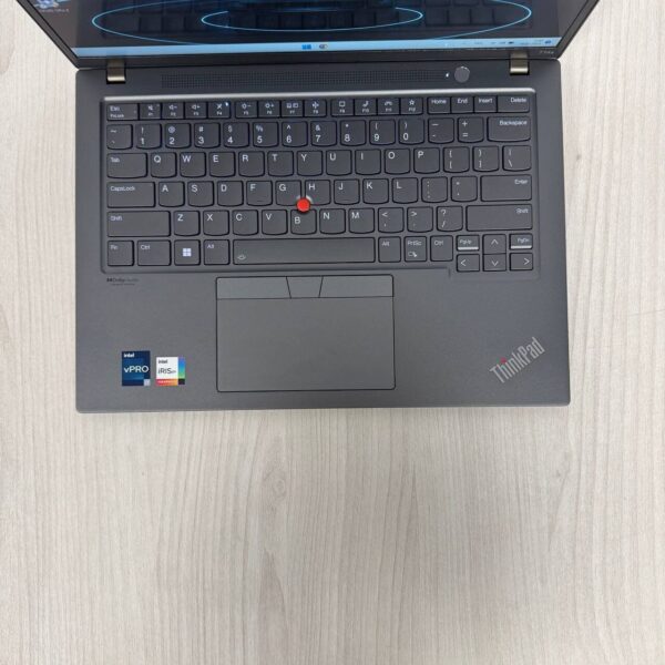 Ультрабук Lenovo ThinkPad T14s Gen 3 / 14" (1920x1200) IPS Touch / Intel Core i7-1265U (10 (12) ядер по 1.8 - 4.8 GHz) / 16 GB DDR5 / 256 GB SSD NVMe / Intel Iris Xe Graphics / WebCam - Зображення 7