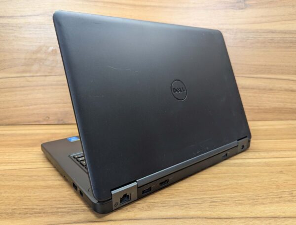 Нетбук Б-клас Dell Latitude E5250 / 12.5" (1366x768) TN / Intel Core i5-4210U (2 (4) ядра по 1.7 - 2.7 GHz) / 8 GB DDR3 / 240 GB SSD / Intel HD Graphics 4400 / WebCam / Windows 10 - Зображення 7