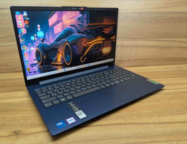 Ультрабук Б-клас Lenovo IdeaPad Slim3 15IRU9 / 15.6" (1920x1080) IPS / Intel Core 5-120U (10 (12) ядер по 1.4 - 5.0 GHz) / 16 GB DDR5 / 1000 GB SSD / Intel Graphics / WebCam / Windows 11 - Зображення 5