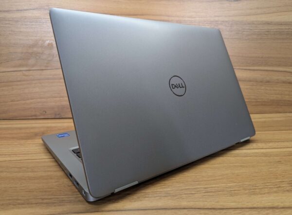 Ультрабук Dell Latitude 5320 / 13.3" (1920x1080) IPS / Intel Core i5-1135G7 (4 (8) ядра по 2.4 - 4.2 GHz) / 16 GB DDR4 / 512 GB SSD / Intel Iris Xe Graphics / WebCam / TouchID / Windows 10 - Зображення 7