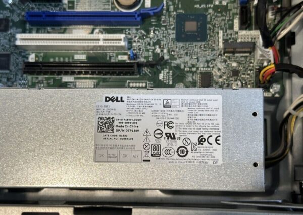Комп'ютер Б-клас Dell OptiPlex 7070 Tower / Intel Core i5-9500 (6 ядер по 3.0 - 4.4 GHz) / 16 GB DDR4 / 120 GB SSD / Intel UHD Graphics 630 / 260W / DisplayPort - Зображення 8