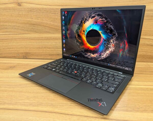 Ультрабук Lenovo ThinkPad X1 Carbon Gen9 / 14" (3840x2400) IPS / Intel Core i7-1185G7 (4 (8) ядра по 3.0 - 4.8 GHz) / 32 GB DDR4 / 512 GB SSD / Intel Iris Xe Graphics / WebCam / Windows 10 - Зображення 5