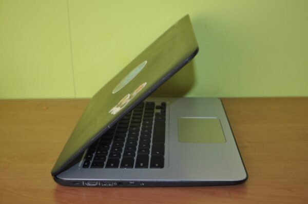 Ноутбук Б-клас HP ChromeBook 14 G4 / 14" (1366x768) TN / Intel Celeron N2840 (2 ядра по 2.16 - 2.58 GHz) / 4 GB DDR3 / 16 GB eMMC / Intel HD Graphics / WebCam / Chrome OS + Блок живлення - Зображення 13