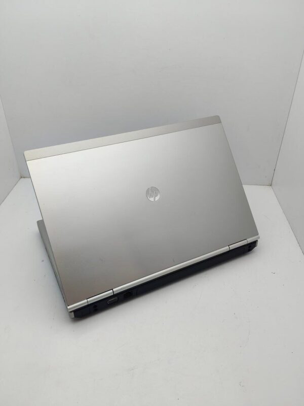 Ноутбук HP EliteBook 8470p / 14" (1600x900) TN / Intel Core i5-3380M (2 (4) ядра по 2.9 - 3.6 GHz) / 6 GB DDR3 / 320 GB HDD / Intel HD Graphics 4000 / WebCam - Зображення 7