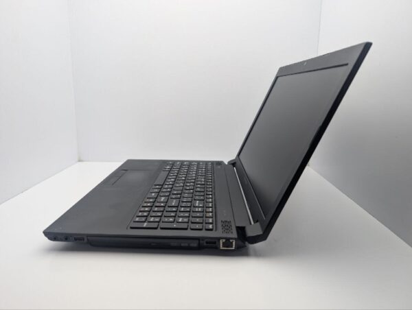 Ноутбук Lenovo B575e / 15.6" (1366x768) TN / AMD E2-1800 (2 ядра по 1.7 GHz) / 8 GB DDR3 / 320 GB HDD / AMD Radeon HD 7340 Graphics / WebCam / DVD-ROM - Зображення 5