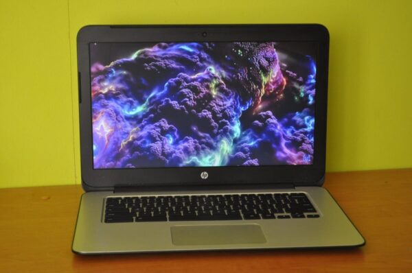 Ноутбук Б-клас HP ChromeBook 14 G4 / 14" (1366x768) TN / Intel Celeron N2840 (2 ядра по 2.16 - 2.58 GHz) / 4 GB DDR3 / 16 GB eMMC / Intel HD Graphics / WebCam / Chrome OS + Блок живлення - Зображення 5