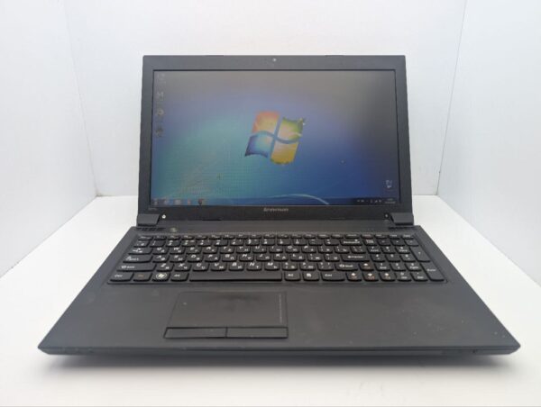 Ноутбук Lenovo B575e / 15.6" (1366x768) TN / AMD E2-1800 (2 ядра по 1.7 GHz) / 8 GB DDR3 / 320 GB HDD / AMD Radeon HD 7340 Graphics / WebCam / DVD-ROM - Зображення 2