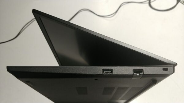 Ультрабук Б-клас Lenovo ThinkPad E15 Gen 3 / 15.6" (1920x1080) IPS / AMD Ryzen 7 5700U (8 (16) ядер по 1.8 - 4.3 GHz) / 16 GB DDR4 / 512 GB SSD / AMD Radeon Graphics / WebCam / Windows 11 - Зображення 6