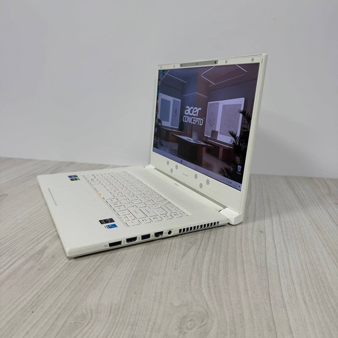 Ігровий ноутбук Acer ConceptD CN715-73G / 15.6" (3840x2160) IPS / Intel Core i5-11400H (6 (12) ядер по 2.2 - 4.5 GHz) / 16 GB DDR4 / 512 GB SSD NVMe / nVidia GeForce RTX 3060, 6 GB GDDR6, 192-bit / WebCam - Зображення 5