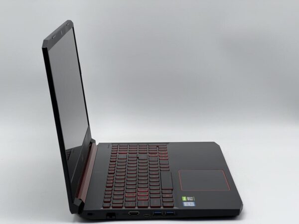 Ігровий ноутбук Acer Nitro 5 AN515-54 / 15.6" (1920x1080) IPS / Intel Core i5-9300H (4 (8) ядра по 2.4 - 4.1 GHz) / 16 GB DDR4 / 480 GB SSD / nVidia GeForce RTX 2060, 6 GB GDDR6, 192-bit / WebCam - Зображення 3