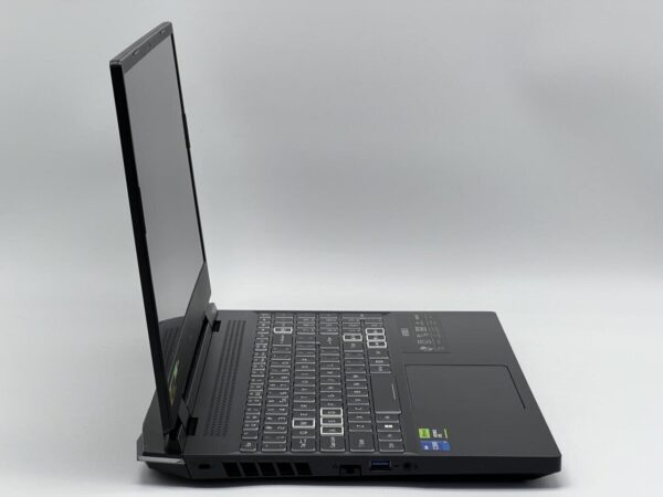 Ігровий ноутбук Acer Nitro 5 AN515-58-76ND / 15.6" (1920x1080) IPS / Intel Core i7-12700H (14 (20) ядер по 3.5 - 4.7 GHz) / 16 GB DDR4 / 480 GB SSD / nVidia GeForce RTX 3060, 6 GB GDDR6, 192-bit / WebCam - Зображення 3