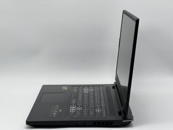 Ігровий ноутбук Acer Nitro 5 AN517-42-R85S / 17.3" (1920x1080) IPS / AMD Ryzen 7 6800H (8 (16) ядер по 3.2 - 4.7 GHz) / 32 GB DDR5 / 960 GB SSD / nVidia GeForce RTX 3060, 6 GB GDDR6, 192-bit / WebCam - Зображення 4