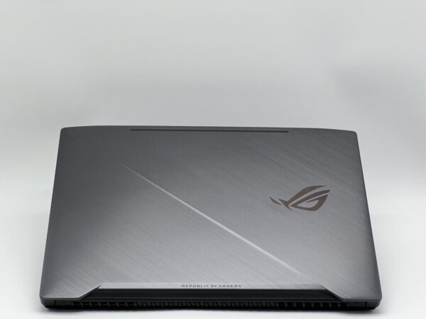 Ігровий ноутбук Asus ROG Strix GL503VD / 15.6" (1920x1080) IPS / Intel Core i7-7700HQ (4 (8) ядра по 2.8 - 3.8 GHz) / 16 GB DDR4 / 480 GB SSD / nVidia GeForce GTX 1050, 4 GB GDDR5, 128-bit / WebCam - Зображення 5
