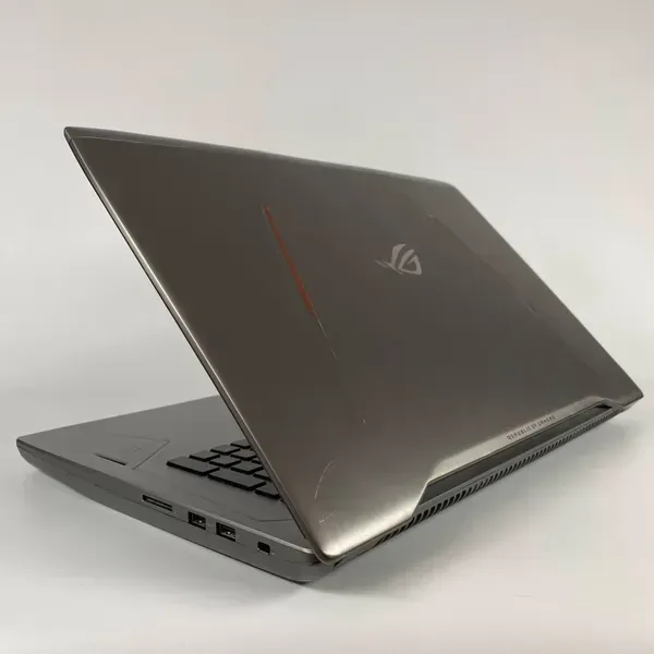 Ігровий ноутбук Asus ROG Strix GL702V / 17.3" (1920x1080) IPS / Intel Core i7-7700HQ (4 (8) ядра по 2.8 - 3.8 GHz) / 16 GB DDR4 / 512 GB SSD / nVidia GeForce GTX 1070, 8 GB GDDR5, 256-bit / WebCam / HDMI - Зображення 7
