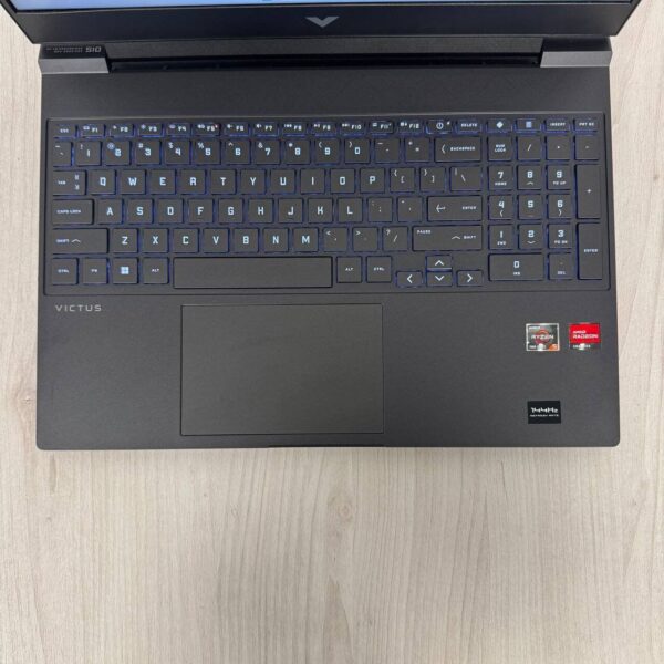 Ігровий ноутбук HP Victus 15-fb2063dx / 15.6" (1920x1080) IPS / AMD Ryzen 5 7535HS (6 (12) ядер по 3.3 - 4.55 GHz) / 8 GB DDR5 / 512 GB SSD / AMD Radeon RX 6550M, 4 GB GDDR6, 64-bit / WebCam - Зображення 7