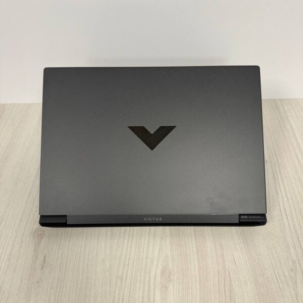 Ігровий ноутбук HP Victus 15-fb2063dx / 15.6" (1920x1080) IPS / AMD Ryzen 5 7535HS (6 (12) ядер по 3.3 - 4.55 GHz) / 8 GB DDR5 / 512 GB SSD / AMD Radeon RX 6550M, 4 GB GDDR6, 64-bit / WebCam - Зображення 3