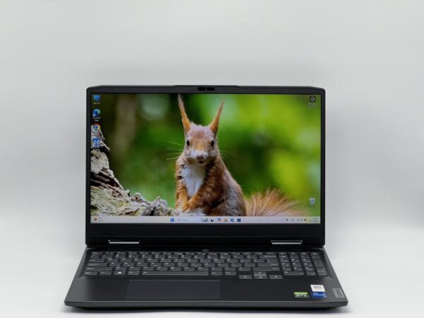 Ігровий ноутбук Lenovo IdeaPad Gaming 3 15IAH7 / 15.6" (1920x1080) IPS / Intel Core i5-12450H (8 (12) ядер по 1.5 - 4.4 GHz) / 16 GB DDR4 / 480 GB SSD / nVidia GeForce RTX 3050, 4 GB GDDR6, 128-bit / WebCam - Зображення 2